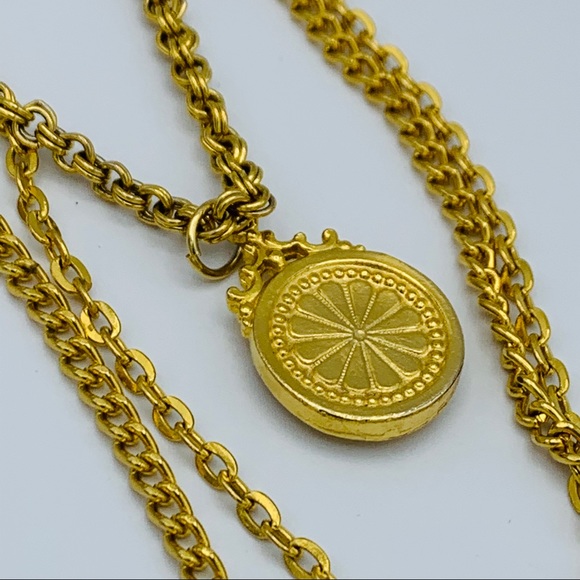 Vintage Necklace Unsigned Tiered 3 chains - Picture 3 of 5